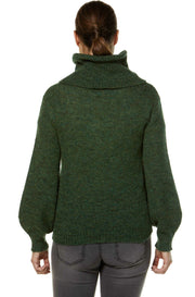 Alpaka Rollkragen Pullover SALOMON – Modischer Crop-Strick mit Applikationen - PeruMagazin