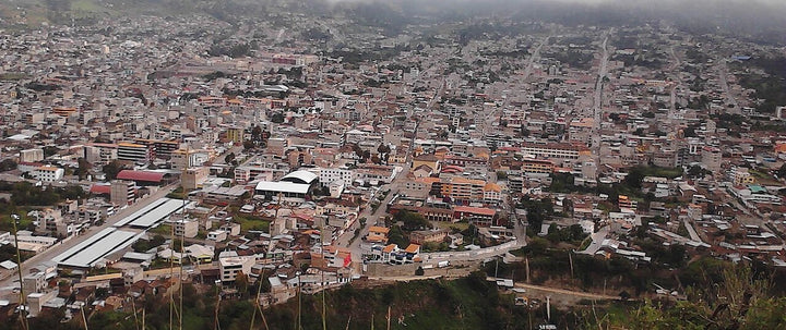 Panoramablick auf Abancay in Apurímac, Heimatstadt von Safrys Reinoso Huaman