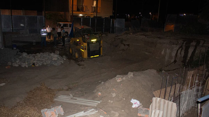 Erdarbeiten an der Huaca Los Sauces in Pimentel, Lambayeque
