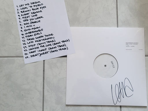 Lena Meyer-Landrut – Loyal To Myself - Vinyl, LP, Numbered, White Label, hand signed - PeruMagazin
