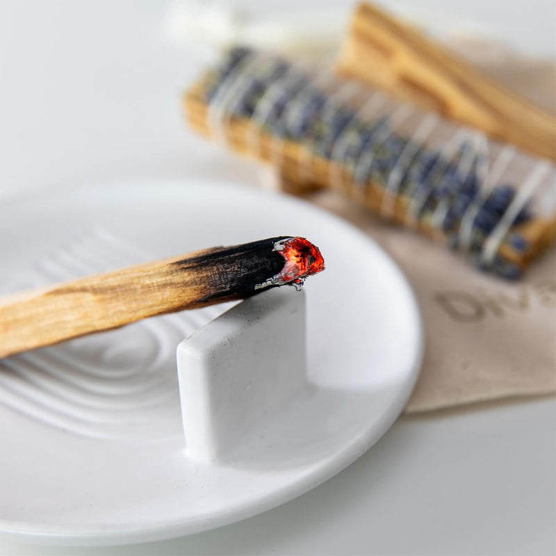 Divasya-Yoga Palo Santo Räucherset – Produktaufnahme 4 von 12, Varianten mit oder ohne Keramik-Räucherschale