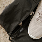 TRAVEL DUDE Schuhbeutel-Set – zwei Schuhtaschen aus recyceltem PET, Farbe Schwarz, Produktansicht 6 von 8